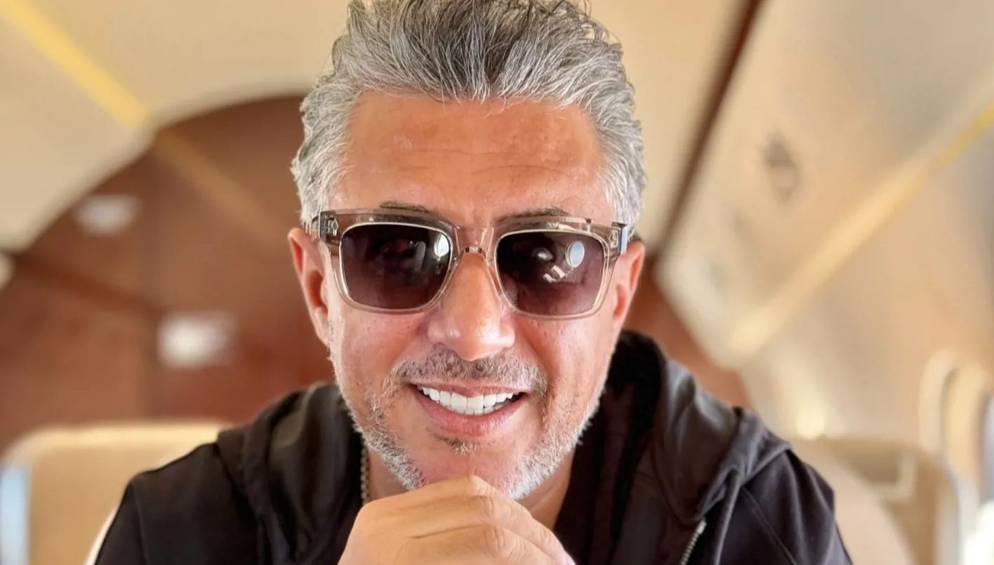 عمر العبداللات يشدو بنشيد الأردن في حفل ختام كأس العرب 2025