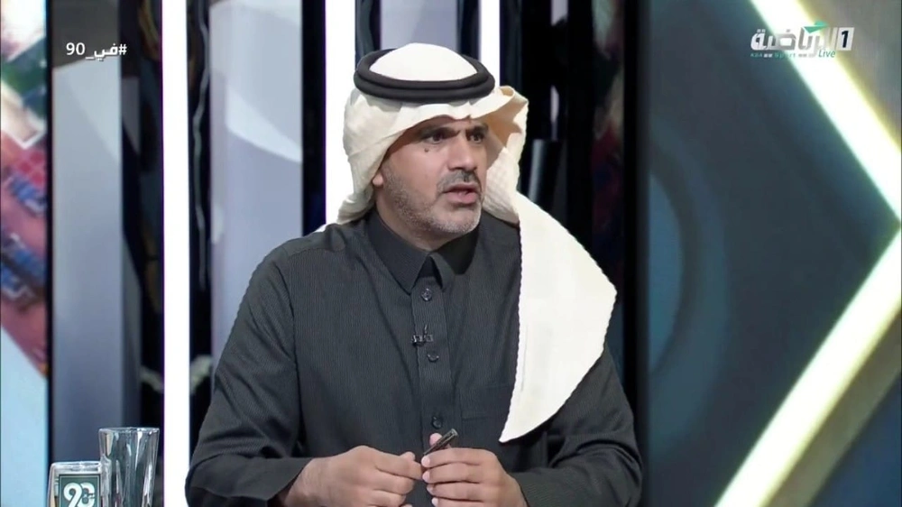 حامد البلوي يكشف عن الأسباب الإدارية وراء مشاكل نادي الشباب في فيديو حديث