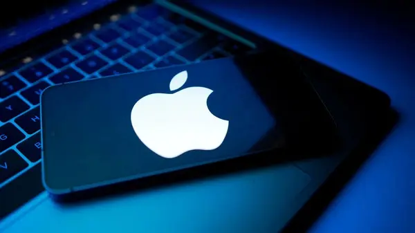 «إيطاليا تفرض غرامة بقيمة 115 مليون دولار على أبل بسبب انتهاكات متجر التطبيقات»