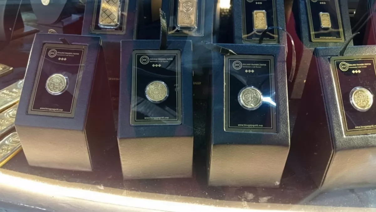 الجنيه الذهب يسجل 44,880 جنيهاً في مصر اليوم، فهل هي اللحظة المثالية للبيع؟