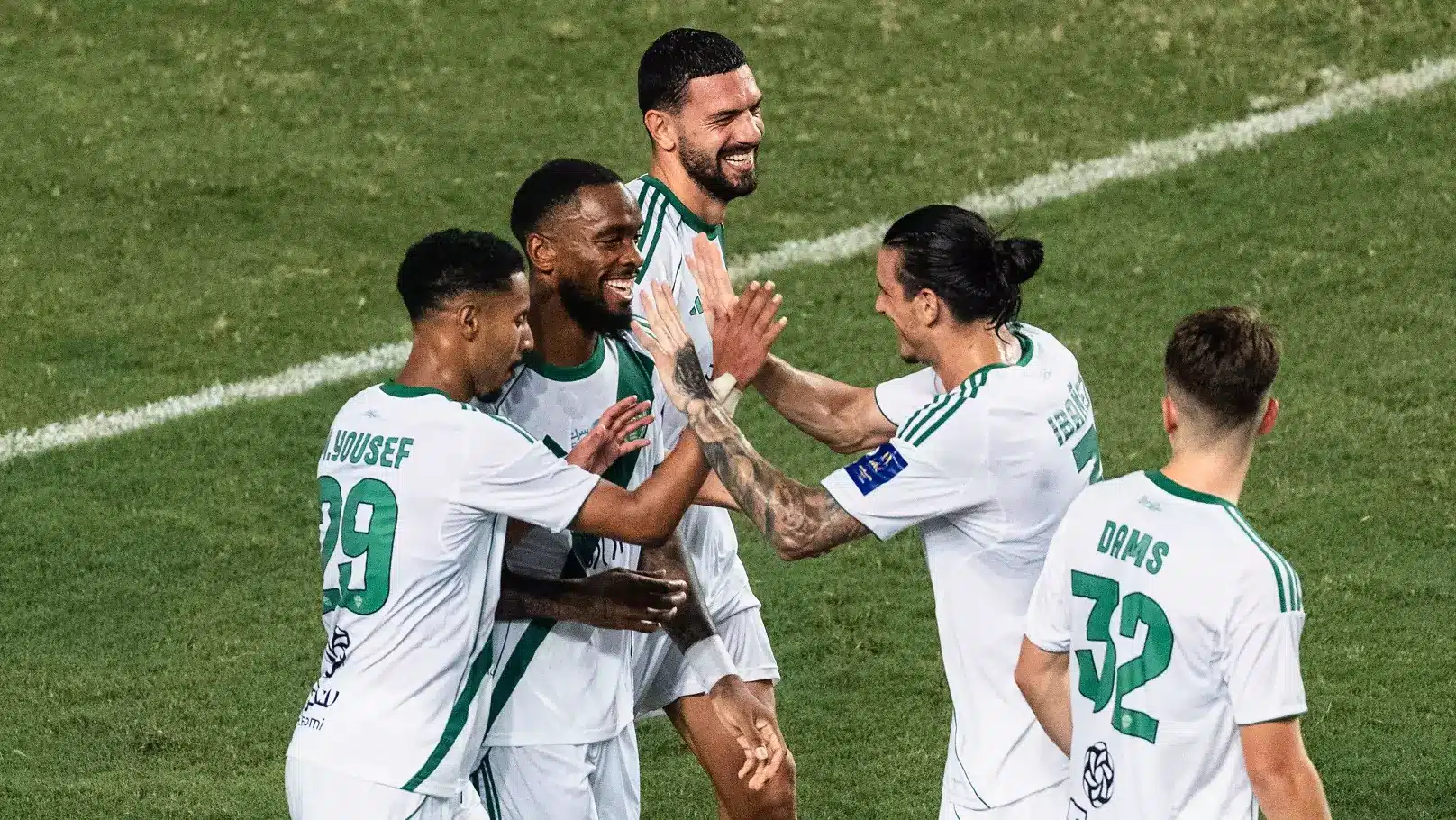 القنوات الناقلة لمواجهة الأهلي والحزم بالجولة 21 من الدوري السعودي موسم 2025/2026