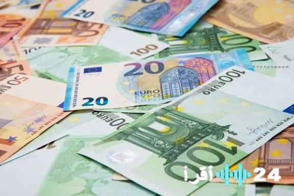 «الارتفاع المفاجئ: اليورو يتجاوز الجنيه.. اكتشف أسعار الصرف في البنوك اليوم»
