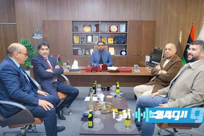 «السيولة: رهان مصيري يتطلب قرارات عاجلة.» حماد والبرعصي يكثّفان التنسيق لبلورة إجراءات عاجلة لإنهاء أزمة السيولة النقدية