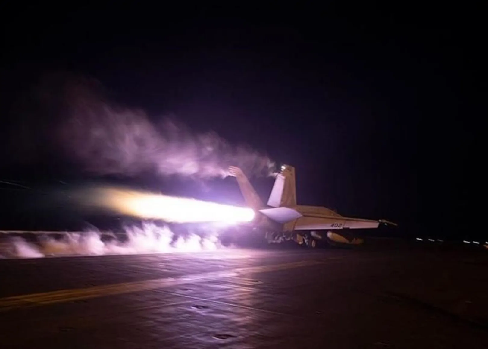 «تضامن عربي» دولة تشارك في الهجوم الأمريكي ضد داعش في سوريا عبر 100 قنبلة وصاروخ