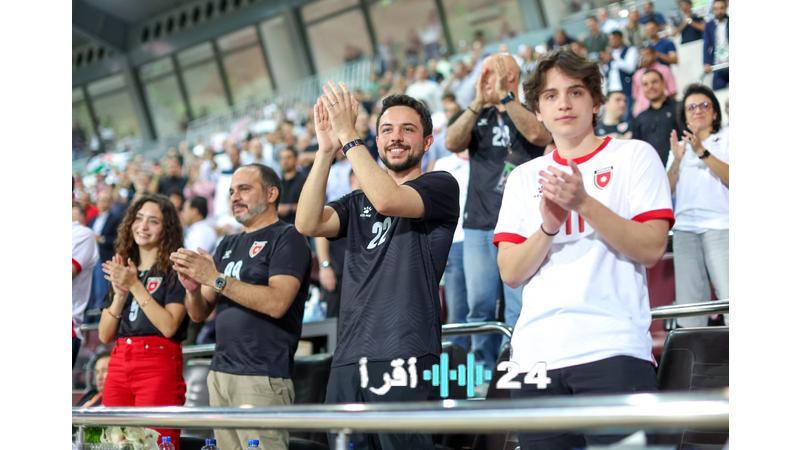 ولي العهد يتواصل مع منتخب النشامى ويؤكد دعمه الكامل لهم