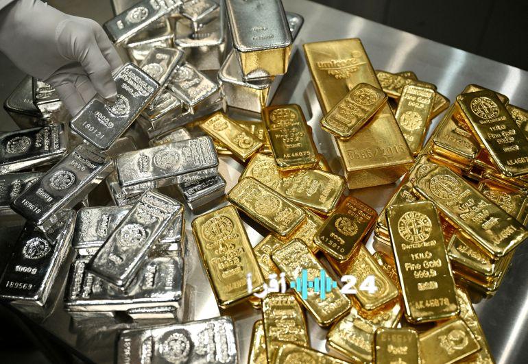 ارتفاع توقعات الذهب نحو عامه الأفضل منذ عقود والفضة تحقق مكاسب قياسية