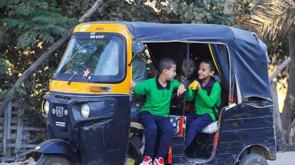 «دراسة جديدة تدعو لتقنين أوضاع المركبات بحوافز تشجيعية بدلاً من الإحلال الشامل»