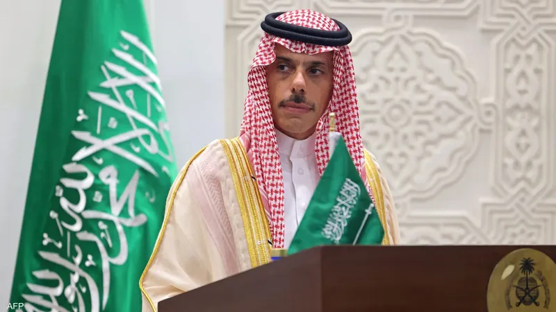 وزير الخارجية السعودي يناقش مع نظيره الباكستاني سبل تعزيز التعاون الثنائي