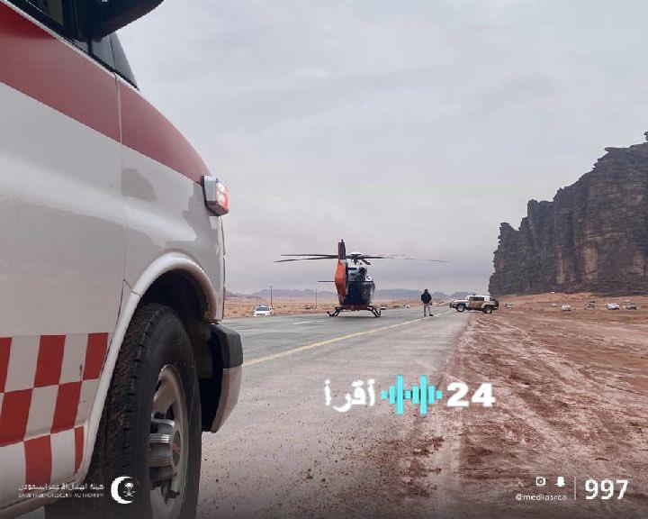 الإسعاف الجوي يتدخل في بلاغ حادث داخل نفود النبقية شرق بريدة