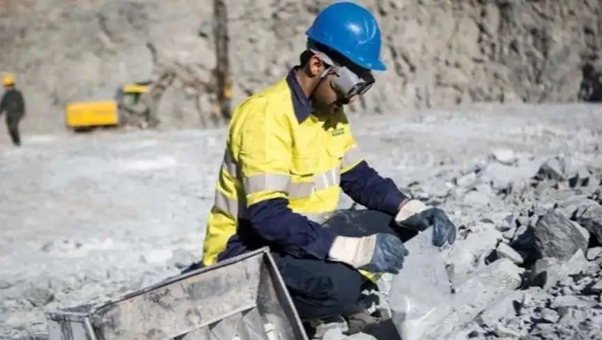 «استكشف كنوز الأرض» السعودية تعلن عن خمس مناطق جديدة لتطوير التعدين واستكشاف الذهب والمعادن النفيسة