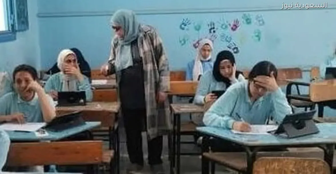 جدول امتحانات الفصل الأول لطلاب الصفين الأول والثاني الثانوي في الجيزة