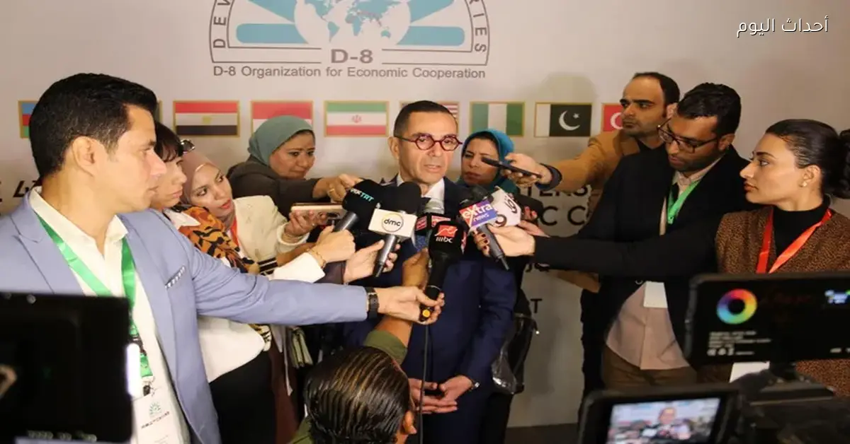 «تحقيق 500 مليار دولار: خطة حسن الخطيب لتعزيز التجارة بين دول مجموعة الثماني بحلول عام 2030»