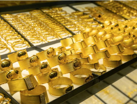 «ارتفاع ملحوظ في سعر الذهب اليوم بالإمارات بعد الزيادة العالمية»