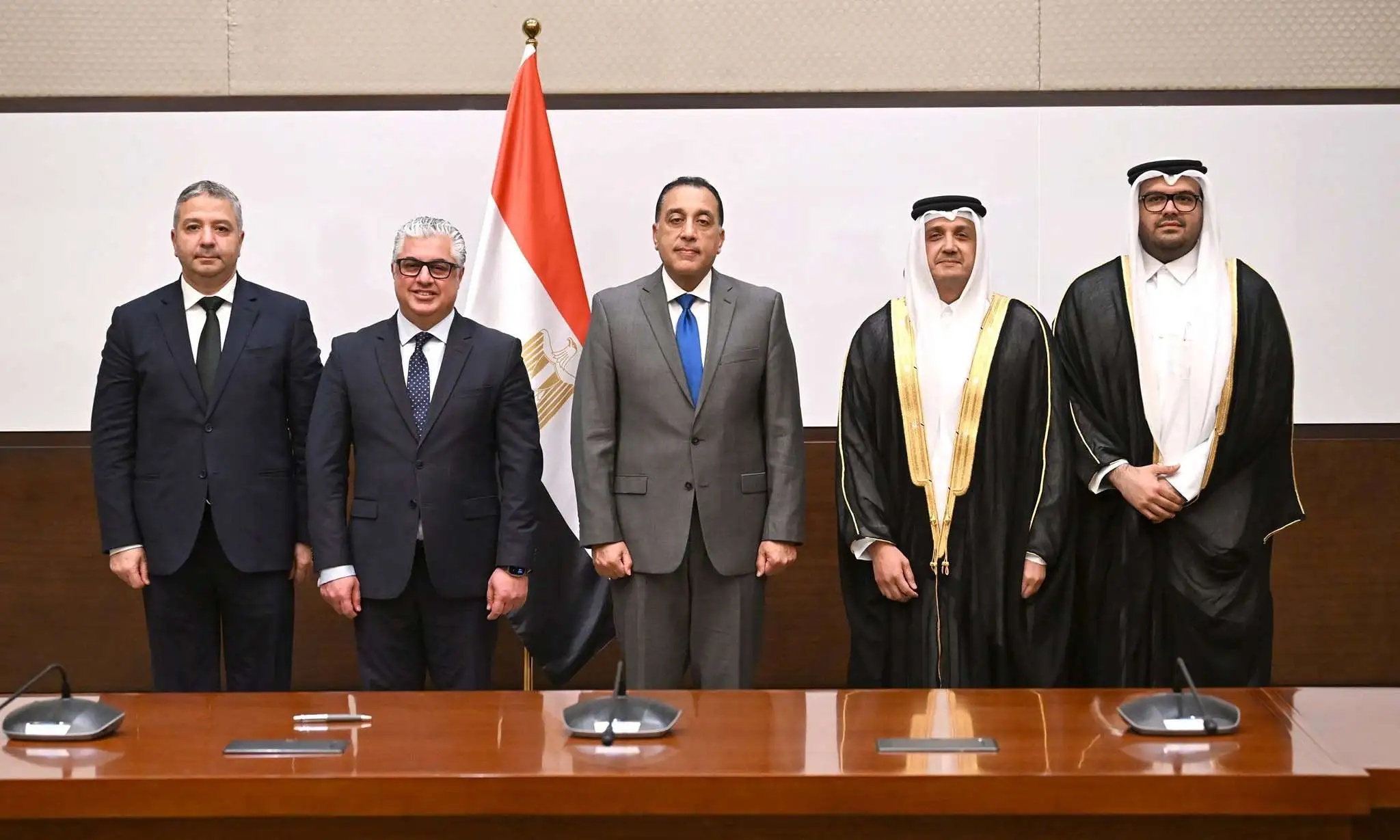 «استثمار قطري تاريخي في قناة السويس».. شركة “المانع” القابضة تبرم عقداً لإنتاج وقود الطائرات باستثمارات تصل إلى 200 مليون دولار