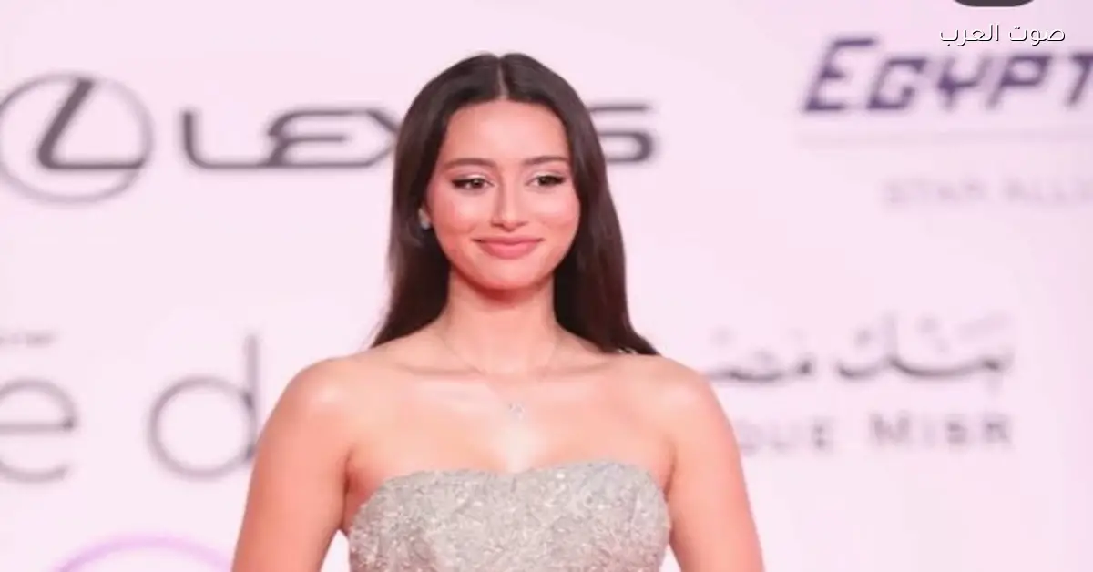 لينا صوفيا تتحدث عن مسيرتها الفنية: من الفتاة الصغيرة إلى عالم التمثيل بالصدفة