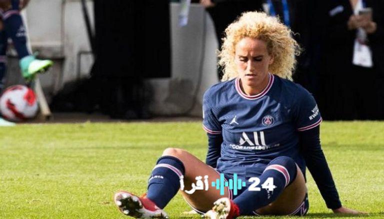 خيرة حمراوي نجمة كرة القدم قصة لاعبة تحت الضوء وأبرز محطاتها