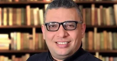 منصور هندي يتلقى عملية جراحية عاجلة إثر تعرضه لحادث مؤسف