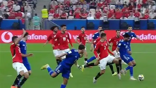 «مصر تتفوق على الكويت بهدف قفشة القاتل وتألق فهد الهجري»