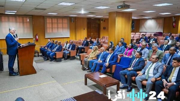 اجتماع وزير البترول والثروة المعدنية مع كوادر هيئة الثروة المعدنية والصناعات التعدينية