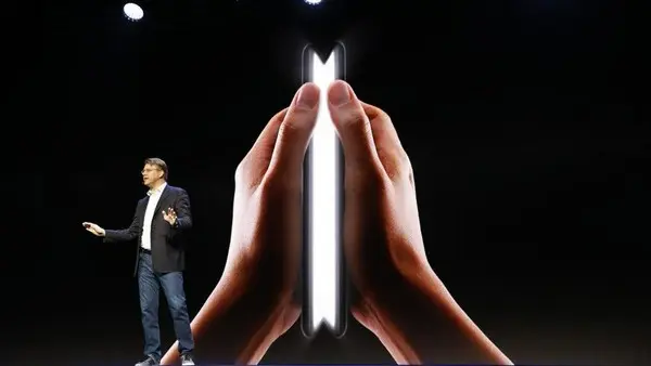 . «هل أنت مستعد للمخاطرة؟» عودة Flappy Bird الأسطورية: اختبار جديد يهدد سلامة شاشات هواتفك القابلة للطي