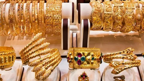 آخر تحديث لأسعار الذهب بالسعودية اليوم السبيكة عيار 21 وجنيه الذهب للبيع والشراء