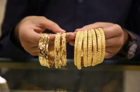 متابعة لحظية لأسعار الذهب في الإمارات اليوم الأحد وأبرز تحركات السوق