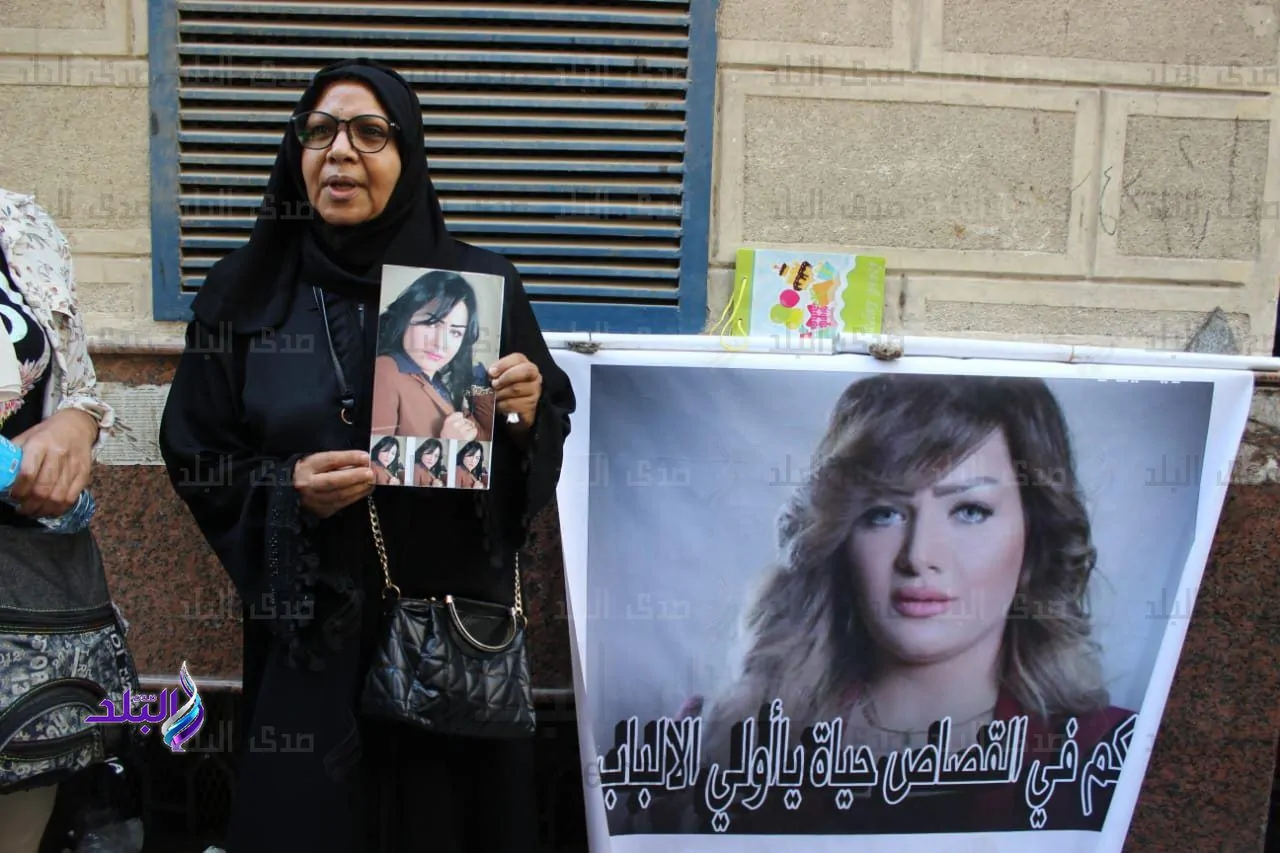 «تفاصيل جديدة تكشف عن حبس والدة الإعلامية الراحلة شيماء جمال على خلفية مقاطع الفيديو المثيرة للجدل»