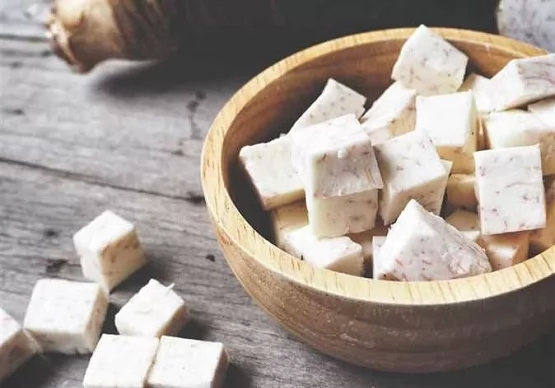 «صحة متكاملة تبدأ من طبقك!» القلقاس: الغذاء السري لقلب نابض، هضم مثالي، وعظام صلبة