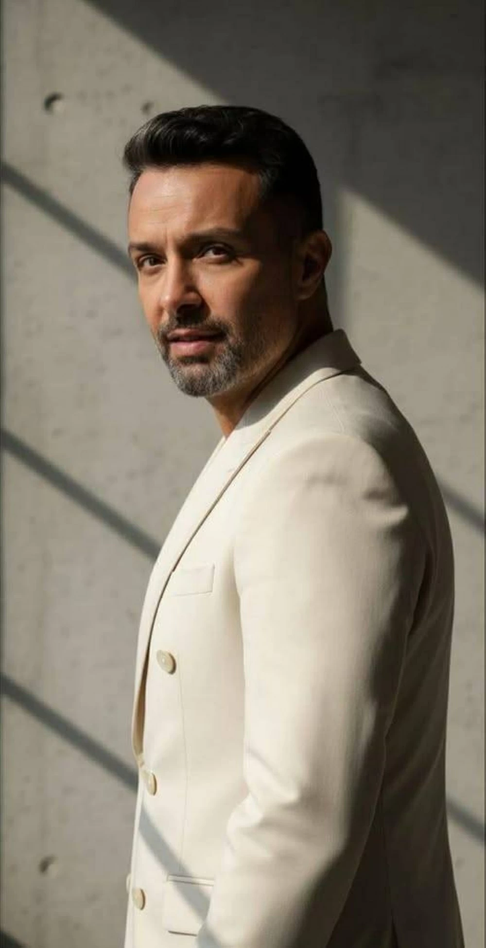 وائل عبدالعزيز يكشف انضمامه لمسلسل «وننسى اللى كان» بمشاركة شقيقته ياسمين عبدالعزيز في رمضان 2026