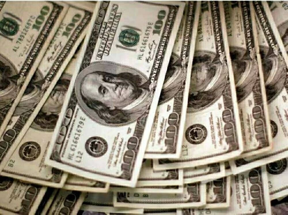 «تحولات مفاجئة في سوق الصرف» الدولار يهبط بقوة في 9 بنوك.. تعرف على آخر سعر للعملة الخضراء مقابل الجنيه المصري اليوم الخميس 8 يناير 2026