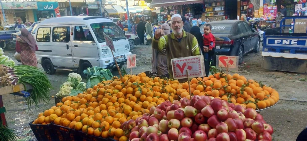 أسعار الخضار والفاكهة في أسواق مطروح اليوم الجمعة