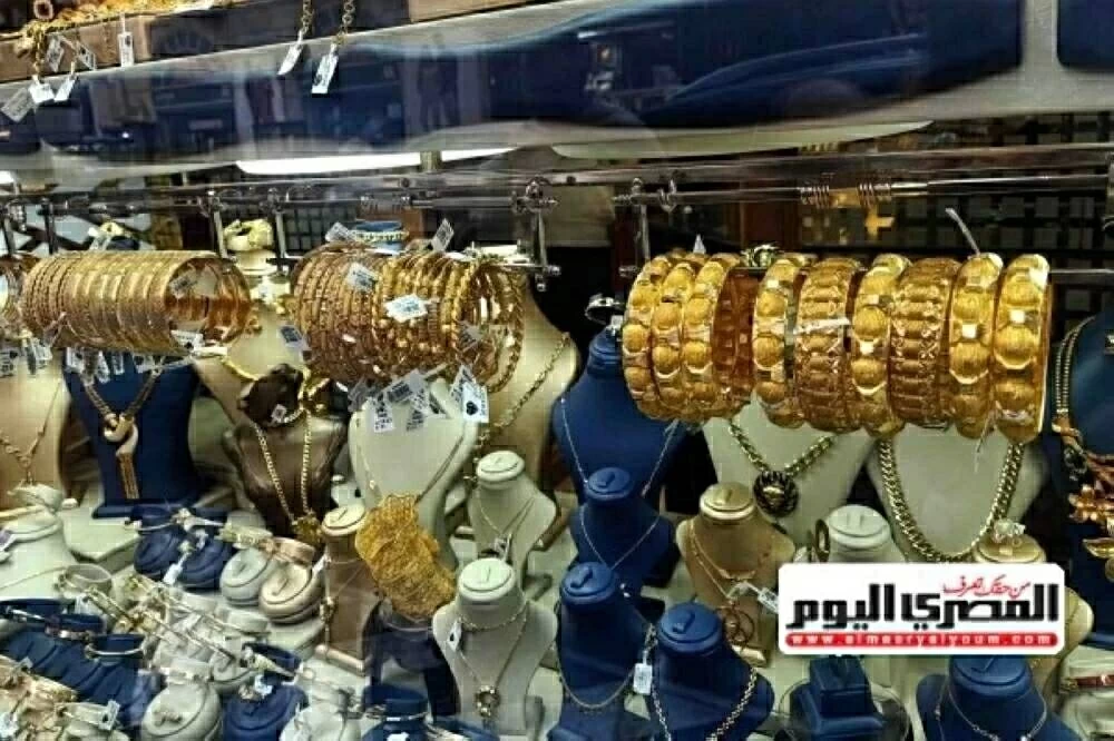 سعر الذهب يصل إلى ذروة تاريخية عالمياً خلال تعاملات الصاغة اليوم الاثنين 19 يناير 2026