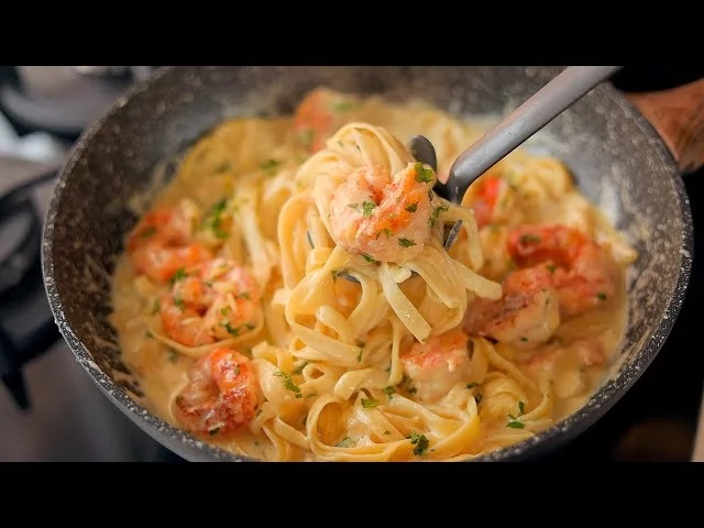 «ارتقِ بمائدتك.» سحر المكرونة بالجمبري: رحلة في عالم النكهات وأفضل أساليب التحضير