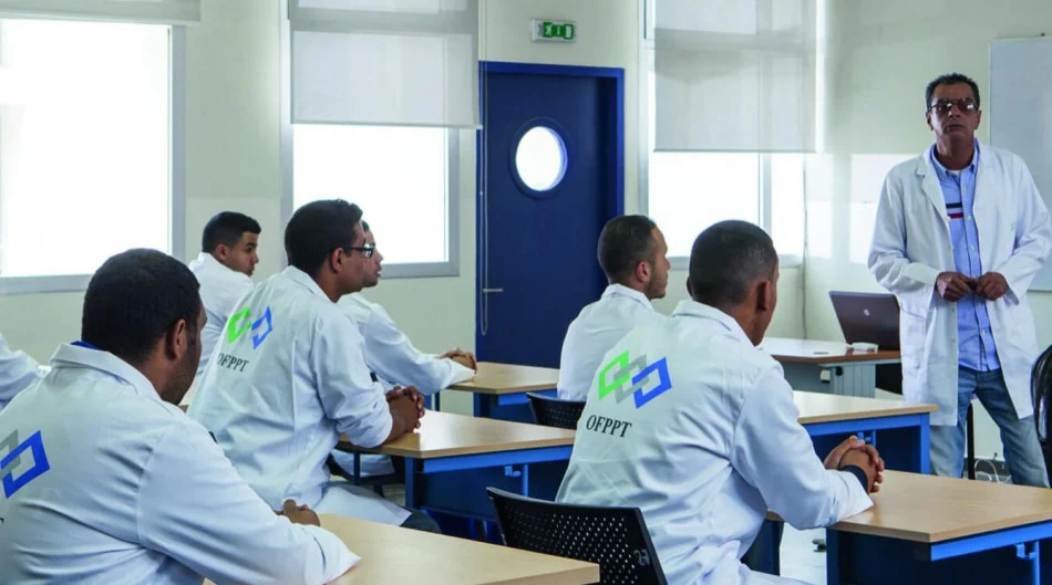 «بوابة الفرص المستقبلية» الحكومة تطلق مراجعة شاملة لعقود التدريب المهني لتعزيز قابلية التشغيل في سوق العمل مراكش الآن