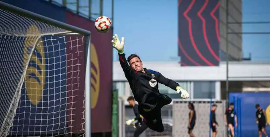 برشلونة يعلن مغادرة تير شتيجن معسكر السعودية بسبب الإصابة