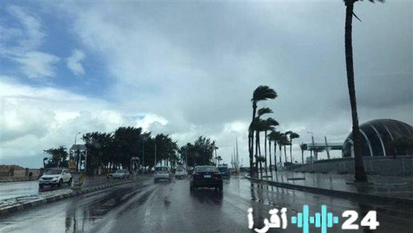 طقس غير مستقر يدعو إلى ارتداء الملابس الثقيلة في الصباح والمساء