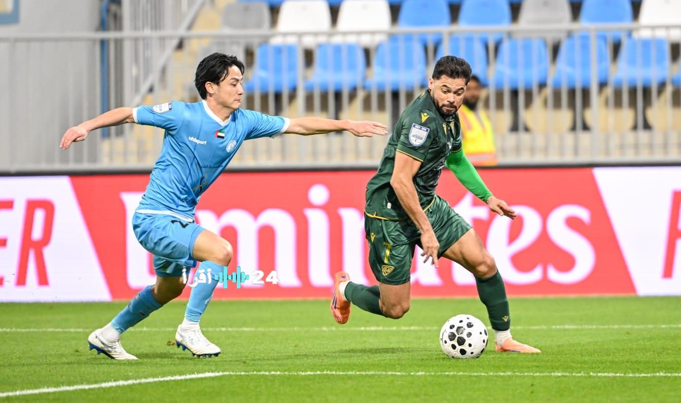 دبا يخطف فوزاً مثيراً من خورفكان في دوري المحترفين الإماراتي