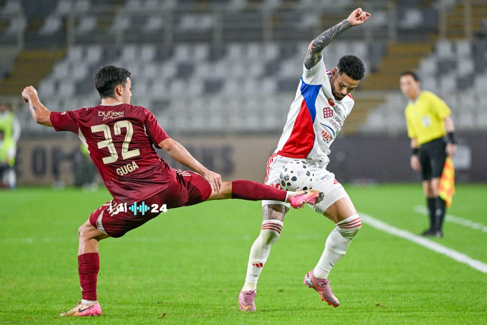 تيكسيرا ينتقد تعيين طاقم تحكيم كوري لمباراة الوحدة والشارقة