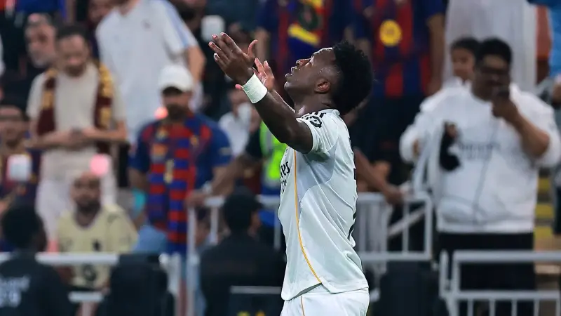 بث مباشر لمباراة ريال مدريد وبرشلونة في نهائي كأس السوبر الإسباني 2026 متابعة حية