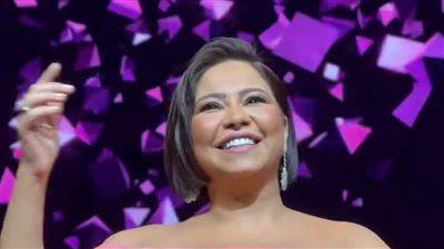 عمرو أديب يوضح تفاصيل نقل شيرين عبد الوهاب إلى منزل فنانة مشهورة