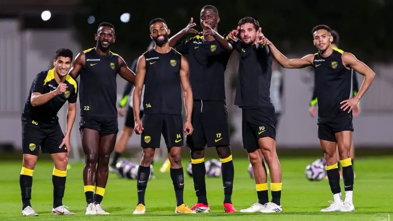 جدول مباريات الجمعة 16 يناير 2026 والقنوات الناقلة والمعلقون