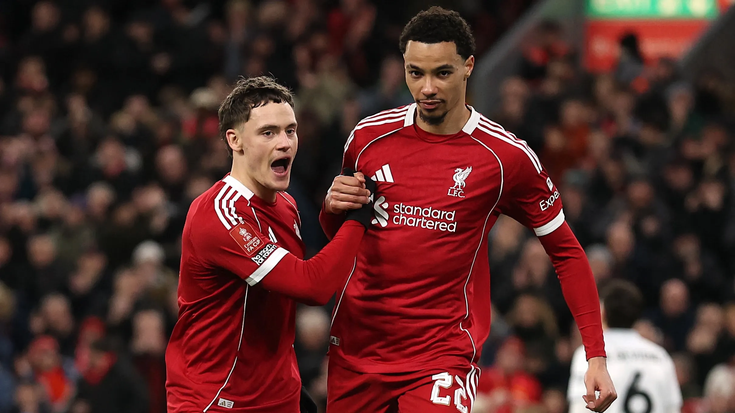 مباراة ليفربول ضد بيرنلي اليوم في الدوري الإنجليزي الممتاز القنوات الناقلة والتوقيت