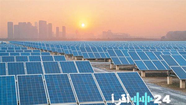 «طاقة نظيفة في عرض البحر» إندونيسيا تتجه نحو الطاقة الشمسية لتعزيز قطاع الصيد والاقتصاد الأزرق