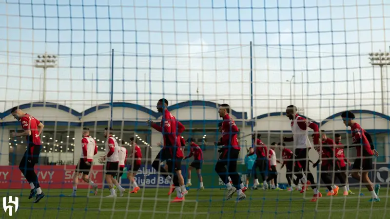 القنوات الناقلة لمباراة الهلال ونيوم في دوري روشن السعودي وتفاصيل موعد اللقاء