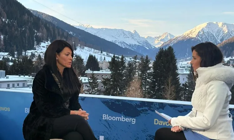 «مخاطر جيوسياسية تهدد الجميع» ثلاثة رسائل مهمة لـ”المشاط” من “دافوس”