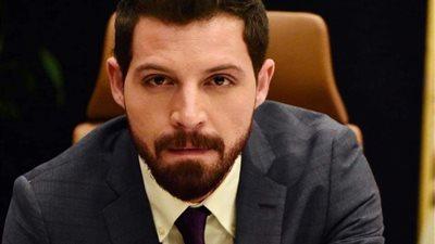 محمود حجازي ينفي اتهامه بالتعدي على زوجته ويكشف تفاصيل جديدة حول قضيته