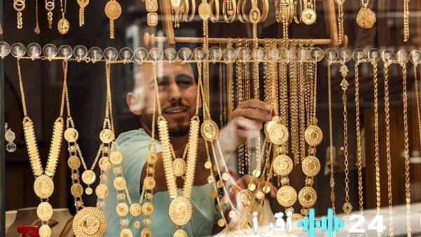 سعر الذهب يصل إلى مستويات قياسية اليوم الأحد 25 يناير 2026 مع تسجيل عيار 21 أعلى المعدلات