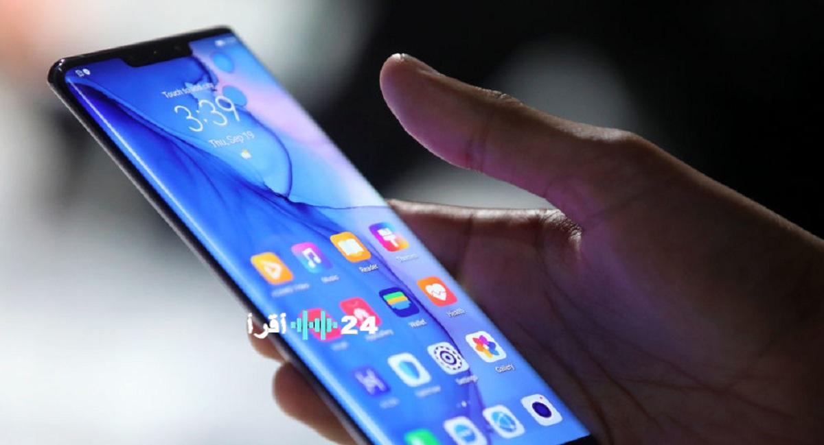 «حسم الجدل حول الهواتف المحمولة: الجمارك تعلن نظام الـ90 يوماً لاستفادة مستخدمي الهواتف المستوردة»