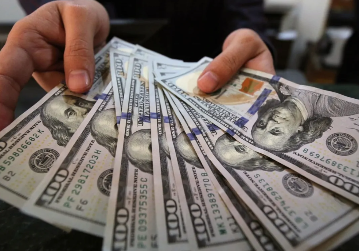 «أسعار الدولار تشهد تذبذباً ملحوظاً» سعر الدولار مقابل الجنيه المصري اليوم الجمعة 23 يناير 2026