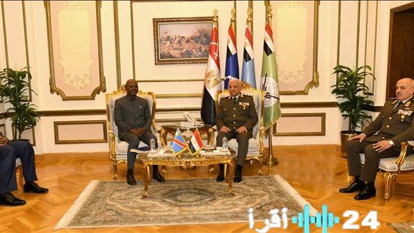 وزير الدفاع يبحث تعزيز التعاون العسكري مع الكونغو لدعم استقرار إفريقيا